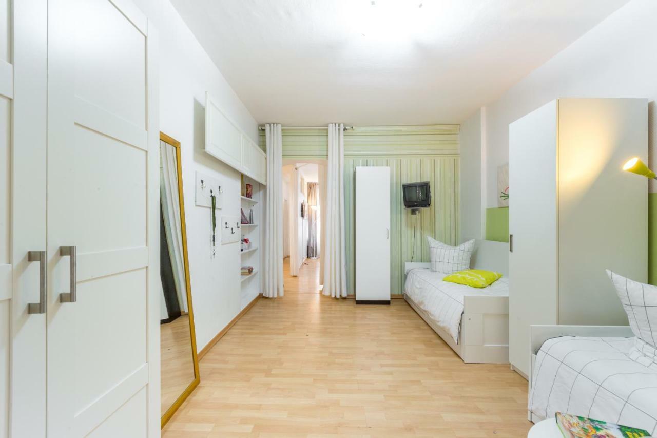 Schones 2-Zimmer-Apartment In Kollwitzplatz-Nahe Berlin Bagian luar foto